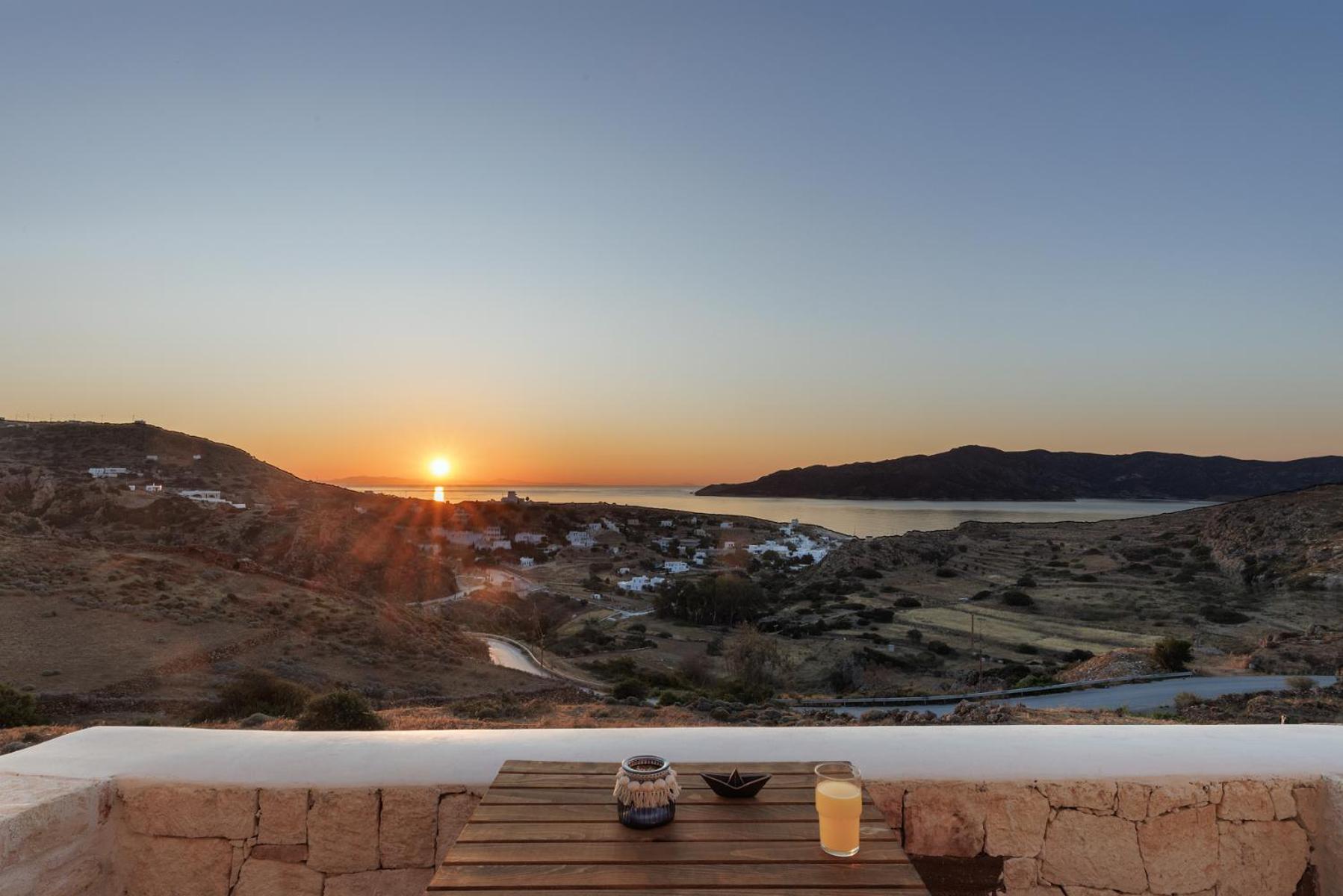 Anemolethe Aparthotel Kimolos Exterior photo